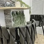 Sunday Estate Exclusive Affittacamere 3*