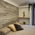 Sunday Estate Exclusive Affittacamere 3*