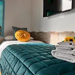 Sunday Estate Exclusive Affittacamere