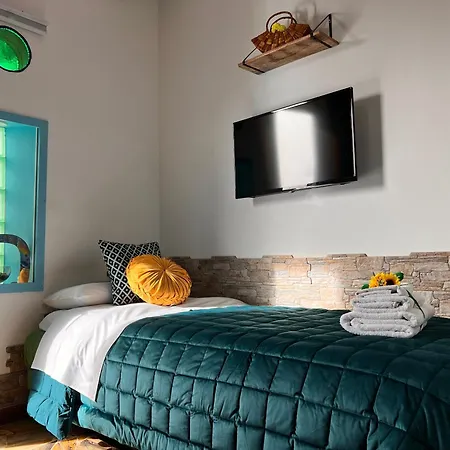 Sunday Estate Exclusive