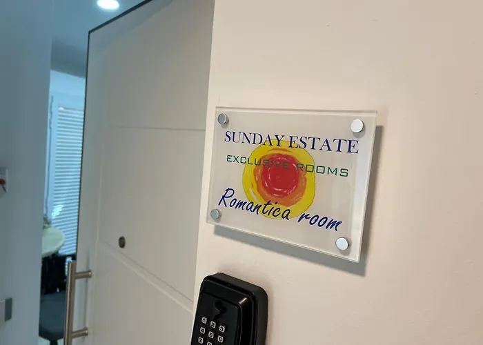 Sunday Estate Exclusive Affittacamere Pompei