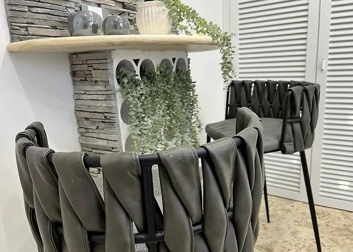 Sunday Estate Exclusive 招待所 4*